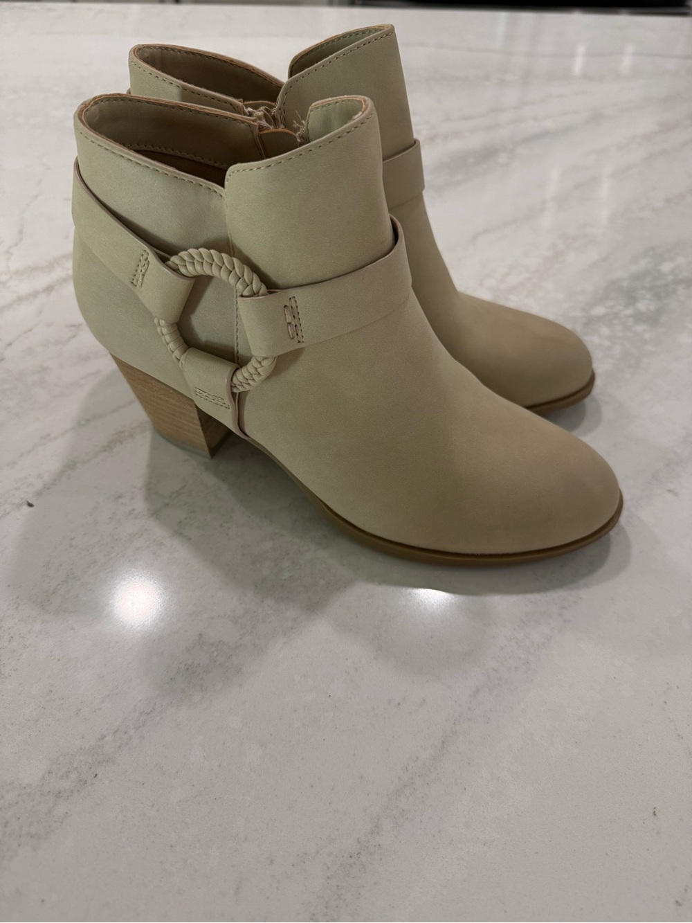 Dolce Vita Cobbler Ankle Booties, Size 7, Beige, new with defect